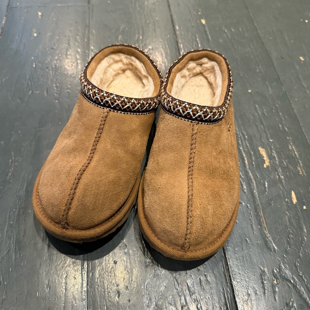 UGG Tasman II Slipper - Chestnut - Kids Size 3